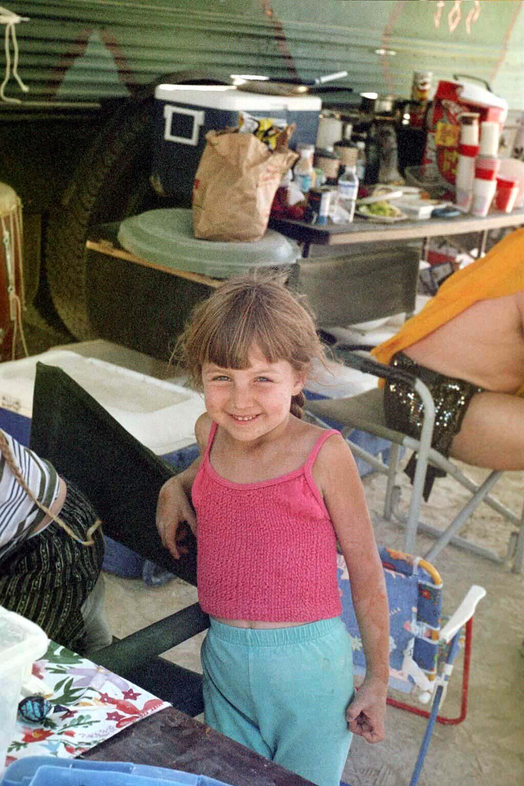 burningmanFreeLemonadeGirl