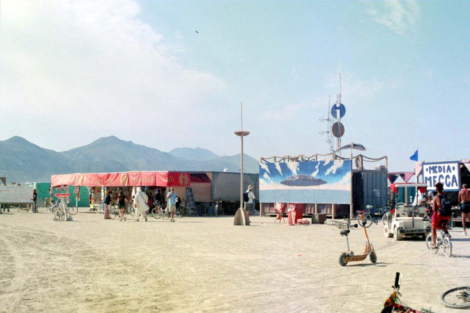 burningmanInfoTent