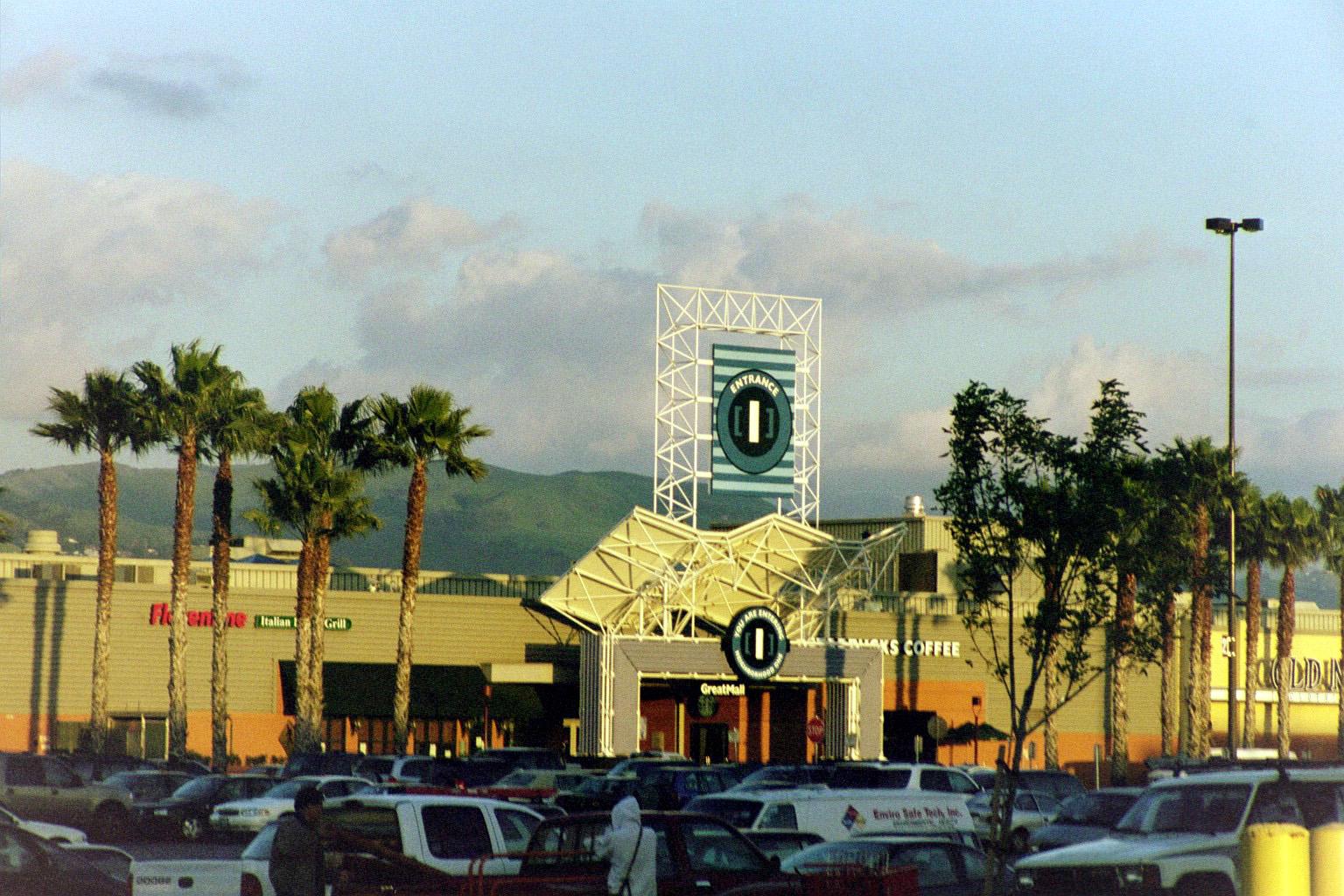 milpitasMall04082003-1