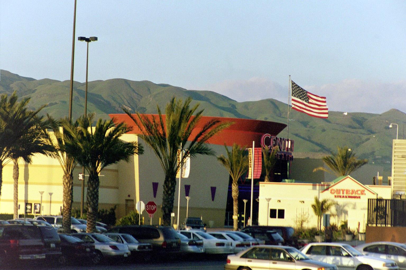 milpitasMall04082003-2