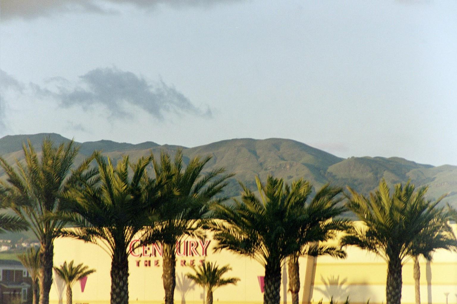 milpitasMall04082003-4