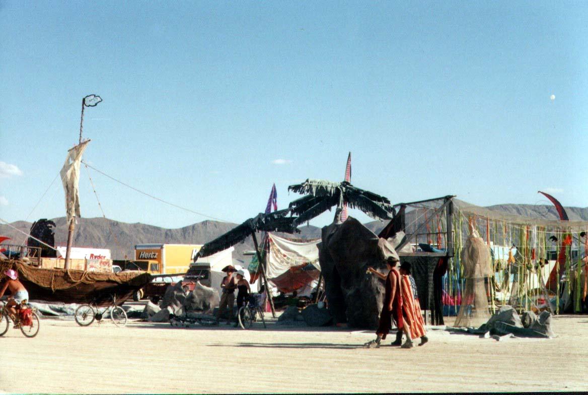 burningmanCampSence2