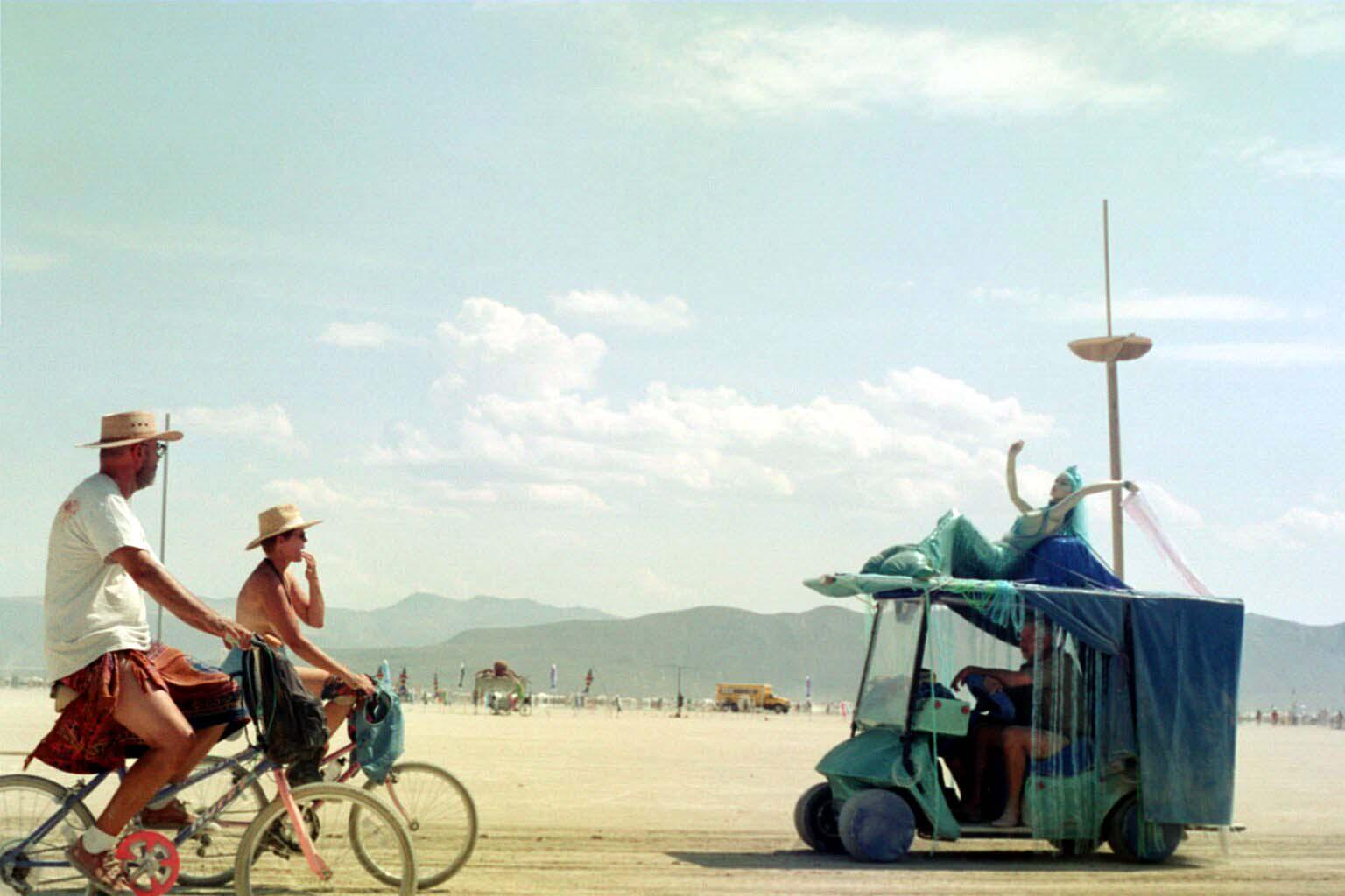 burningmanCarBlue