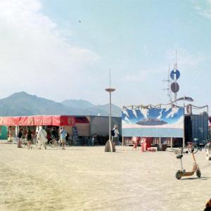 burningmanInfoTent